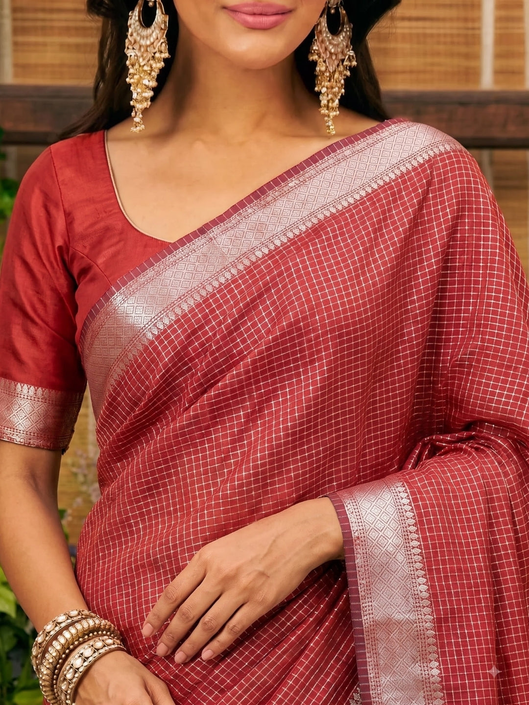 Red Maheshwari Chanderi Saree with Zari Border