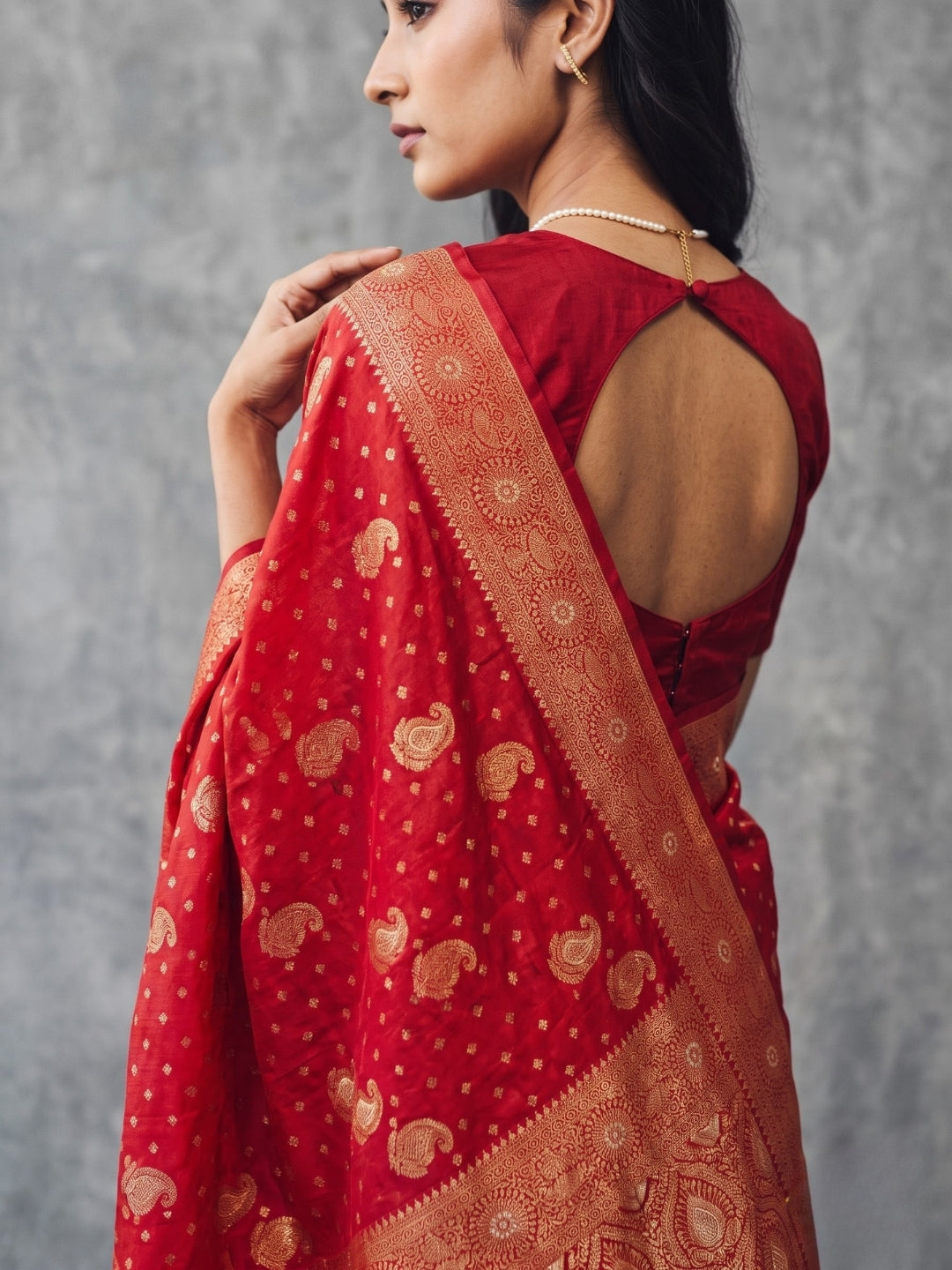 Red Dola Silk Saree with Gold Zari Weaving